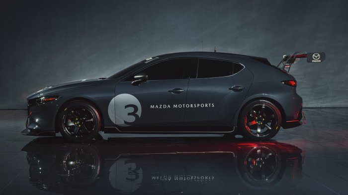 Mazda Unveils Mazda3 TCR
