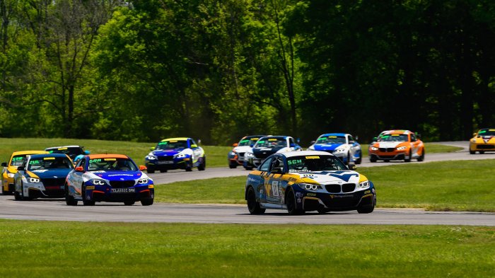 Schwartz Fends Off Grahovec for TC Race 1 Victory