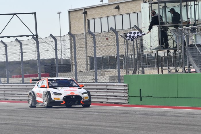 Maxson Wins TCR Race 1 at Circuit of the Americas; Clay Takes TC; Gonzalez Rules in TCA
