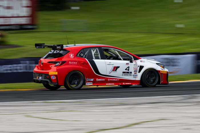 Neudorf Tops Practice 2 in Tight TC America Battle at Barber