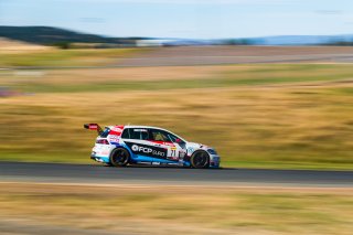 #71 Volkswagen Golf GTI TCR of Michael Hurczyn  

SRO at Sonoma Raceway, Sonoma CA | Fabian Lagunas/SRO
