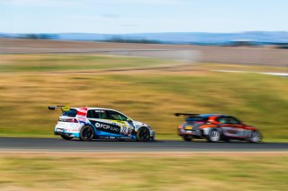 #72 Volkswagen Golf GTI TCR of Nate Vincent  

SRO at Sonoma Raceway, Sonoma CA | Fabian Lagunas/SRO