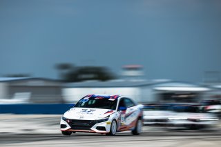 #33 Hyundai Elantra N-Line, of Tyler Delgado, BRYAN HERTA AUTOSPORT W/ CURB-AGAJANIAN, TC America, TCA, SRO America, Sebring International Raceway, Sebring, FL, September 2022.
 | Fabian Lagunas/SRO             