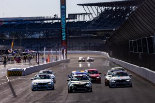 Start, SRO America, Indianapolis Motor Speedway, Indianapolis, Indiana, Oct 2022.
 | Regis Lefebure/SRO
