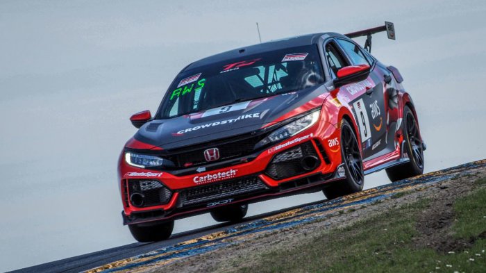 DXDT Celebrates SRO Season Opener with Four Wins, Two Podiums