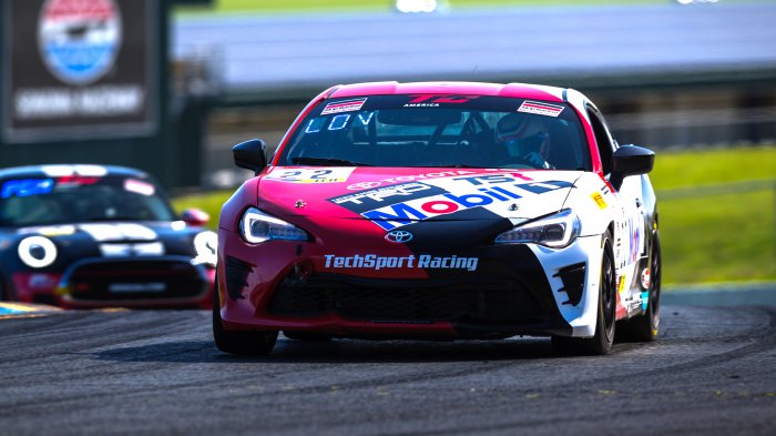30 Touring Cars Set To Battle at Circuit of the Americas in Texas