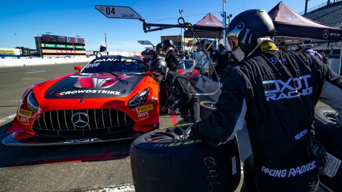 No ‘I’ in Team: CrowdStrike Racing Success Takes Teamwork